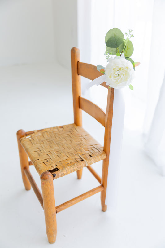 Green + White Peony Aisle Marker